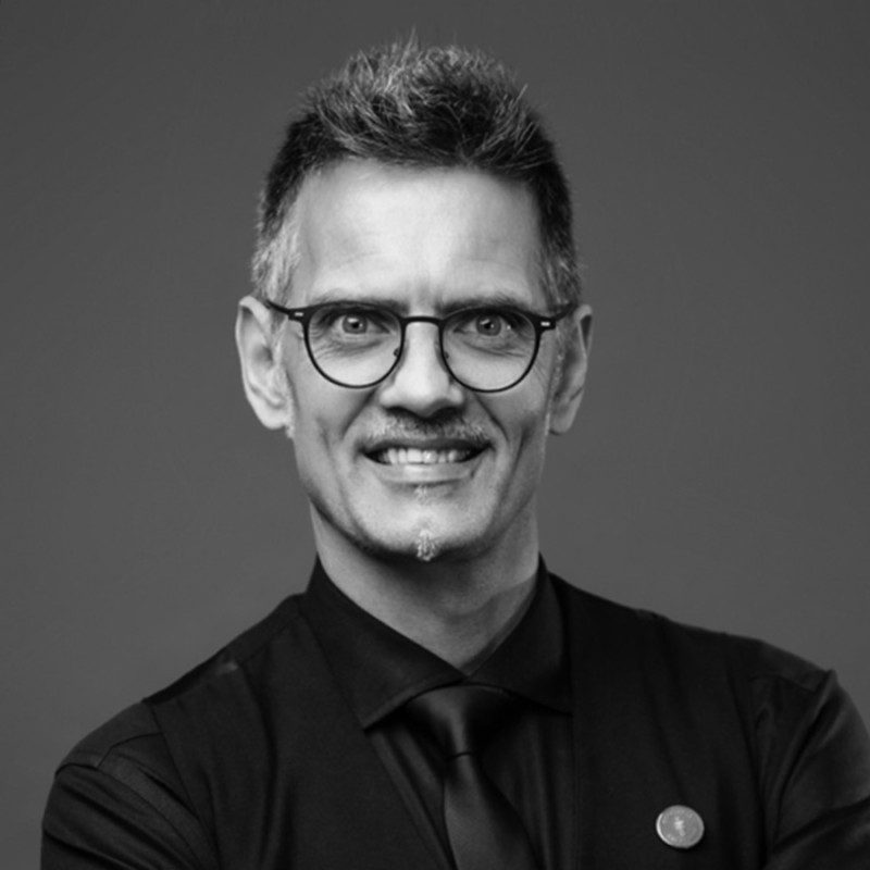 Dr Pepe Marais
